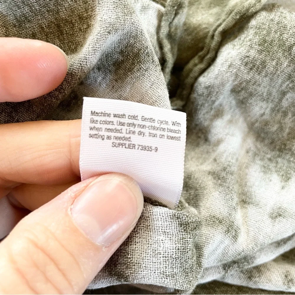 Ana Tie Dye Stone Wash Army Green White Ruffle V‎ Neck Top Size XL Blouse - Picture 10 of 10